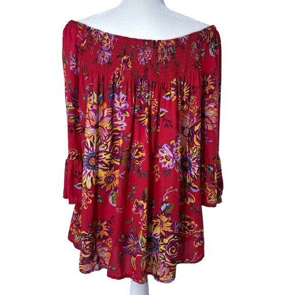 BeachLunchLounge  Red Off-Shoulder Floral Smocked Boho Top With Bell Sleeves Siz - Picture 3 of 7